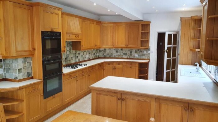 Bespoke Oak Shaker Kitchen