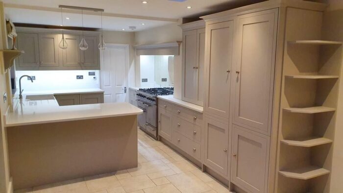 Handpainted Light Grey Shaker Wood Kitchen