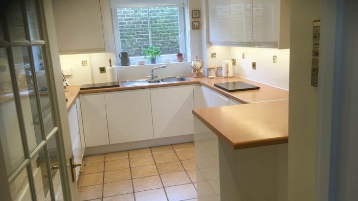 White Gloss Handless Kitchen with Appliances