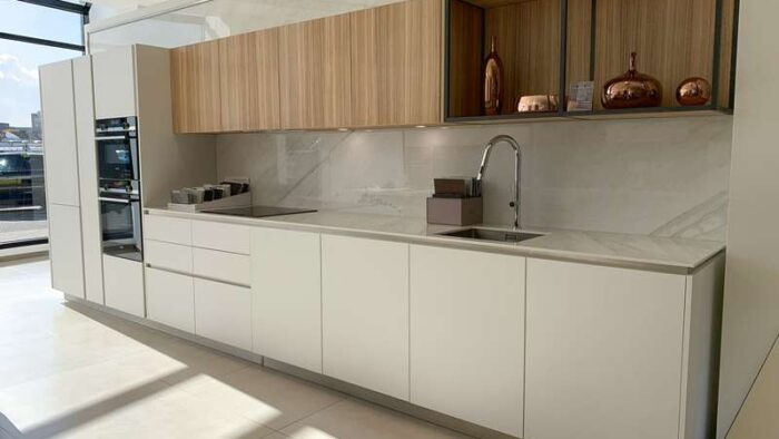 Ex Display Porcelanosa Blanco Snow & Eucalyptus Blond Kitchen