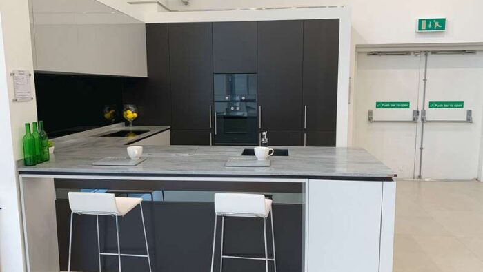 Ex Display Porcelanosa - Gaggenau Onyx & Alabastro Kitchen