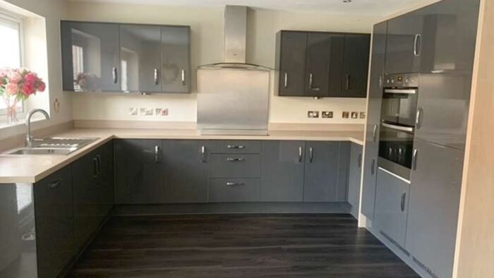 Symphony Modern Grey Gloss Kitchen Zanussi Appliances Worktops