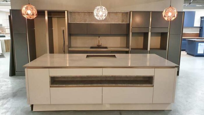  Ex Display Matt Grey & Gloss White Handleless Nolte Kitchen with Silestone Worktops