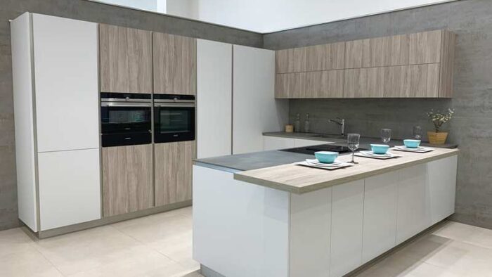 Ex Display Porcelanosa Residence Blanco Sal & Eucalyptus Smutty Laser Edged Kitchen