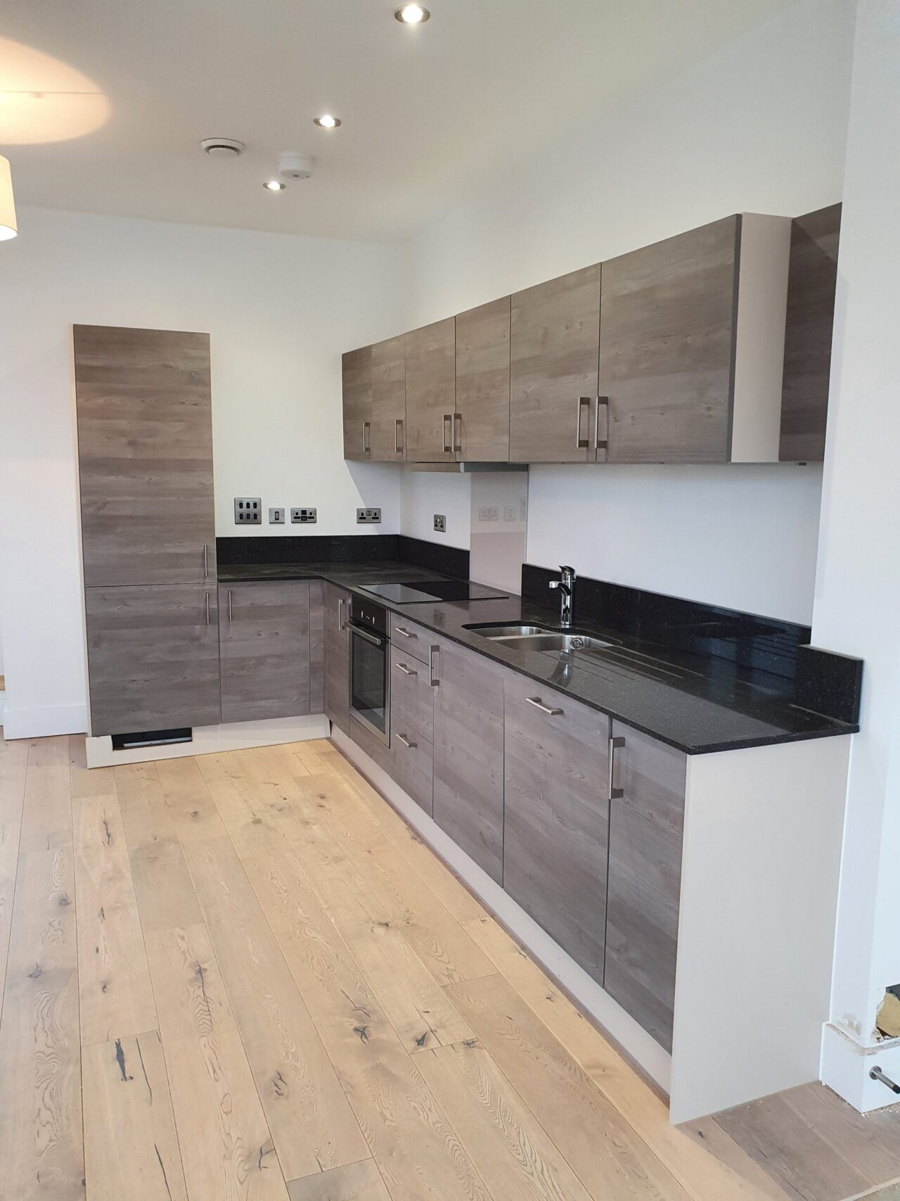 Unused Installed New Alno Kashmir Matt Kitchen Neff - Zanussi Appliances & Worktops