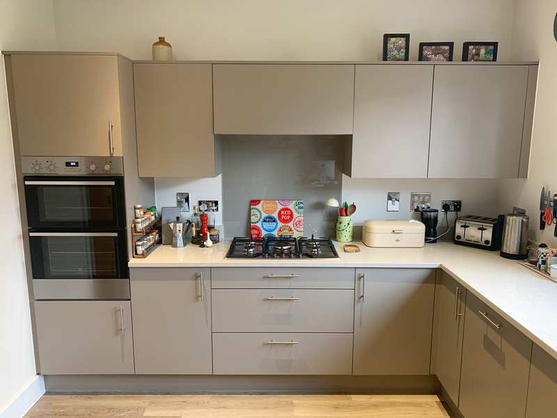 Bespoke Farnham Stone Grey Kitchen + Appliances Silestone Quartz Worktops -  3831705