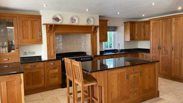 Bespoke Oak Wood Kitchen with Granite Worktops & Appliances