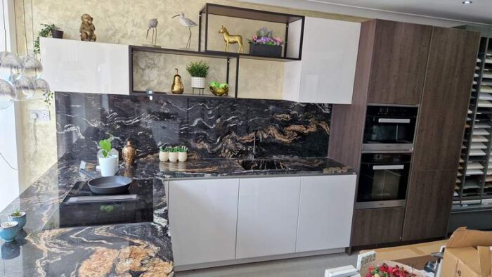 Ex Display Hacker Systamat Lacquered Taupe & Oak Effect Kitchen