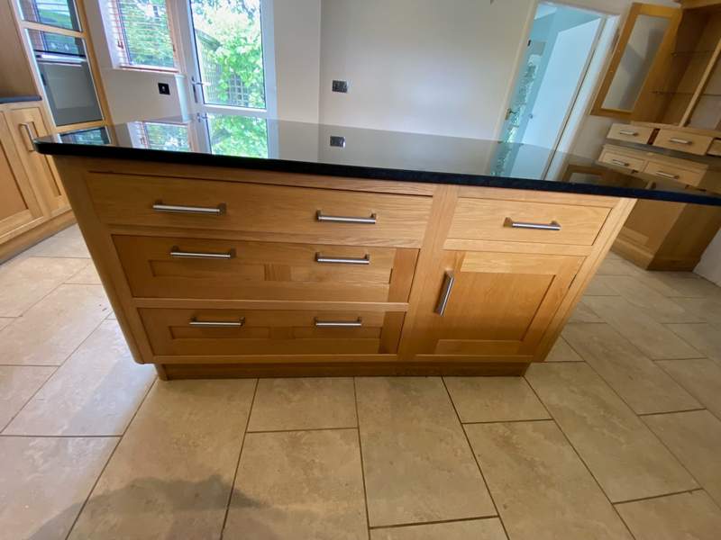 Stunning Bespoke Wood Dovetail Joint Kitchen & Island - 3831755 - Used ...