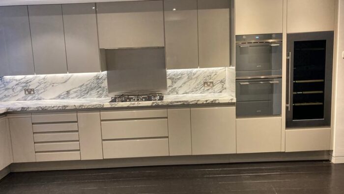 Poggenpohl Immaculate Grey Gloss Kitchen Quooker Smeg Appliances Marble - Granite Worktops