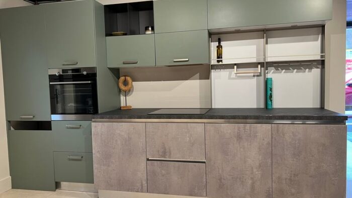 Ex Display Mobilturi Pop Verde Muschio Opaco - Urban Grigio Kitchen Run