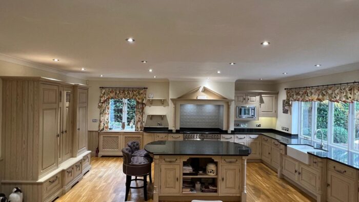 Stunning Large Kitchen Art Limed Oak Traditional Pilaster Kitchen & Island Neff Leisure Miele Appliances Granite Worktops