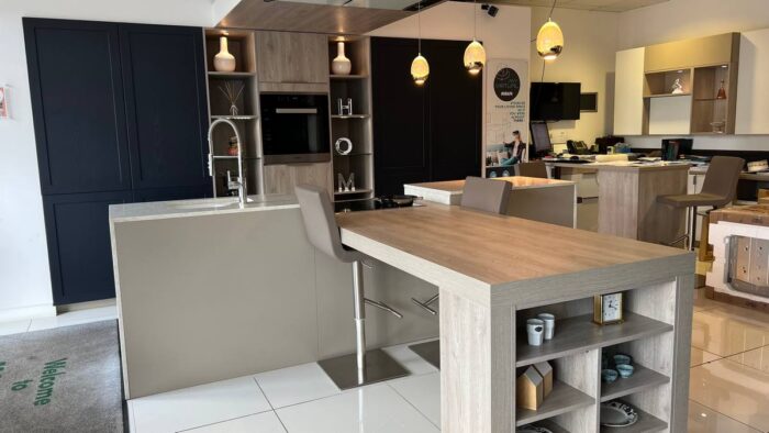 Ex Display Mobalpa Kiffa Blue Shaker Serac Oak Kitchen & Island Miele Appliances Silestone Waterfall Worktops