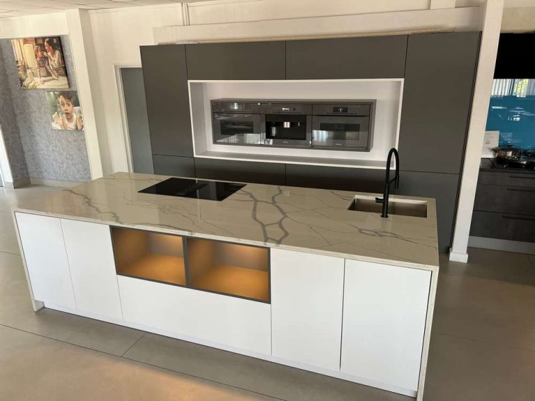 Ex Display Kitchens & Quality Used Kitchens | UsedKitchenHub