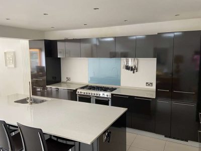 Next Line Modern Chocolate Brown - Anthracite Gloss Kitchen & Island – Hotpoint Neff Bosch Appliances – Stone Worktops