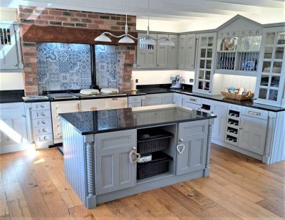 Bespoke Large Traditional F&B Light Dark Grey Twist Pilaster Kitchen - Island - Dresser Area – Appliances – Granite Worktops – Designer Polished Handles