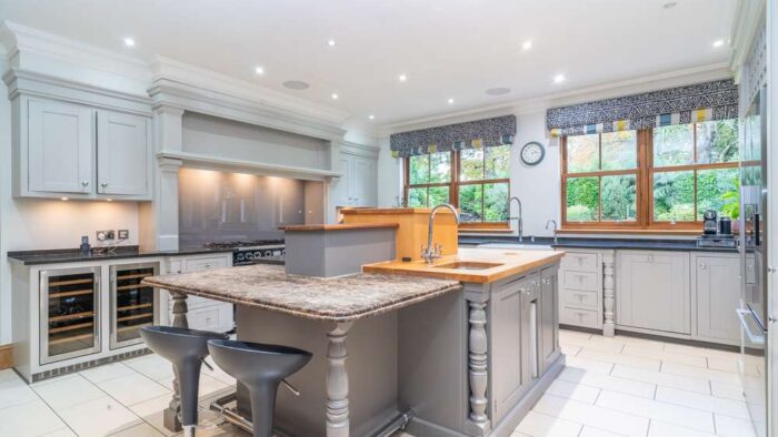 Brookmans-Pilaster-Light-Grey-Shaker-Wood-Dovetail-Joint-Kitchen-Island-Utility-Room