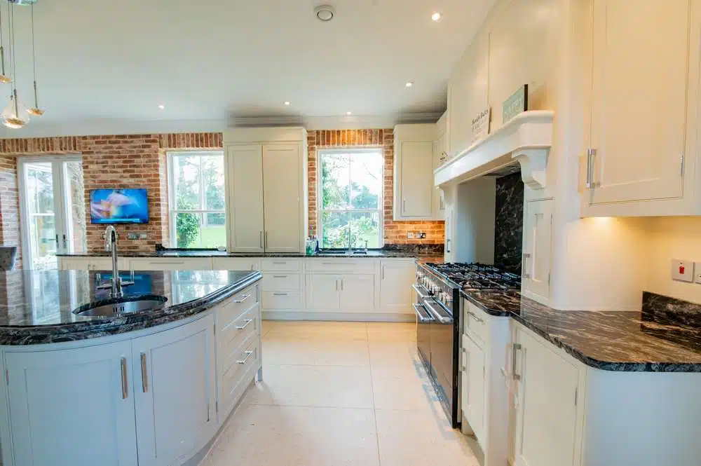 Large Oliver James Dovetail Joint Wood Door Shaker Light Grey + Buttercream Kitchen & Large Island – Appliances – Marble Effect Granite or Marble Bullnose Worktops