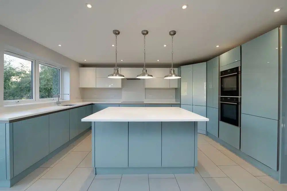 Large Two-Tone Sky Blue - White Gloss Modern Kitchen & Island & Walk-in Pantry – Neff CDA Bosch Appliances – White Quartz Worktops