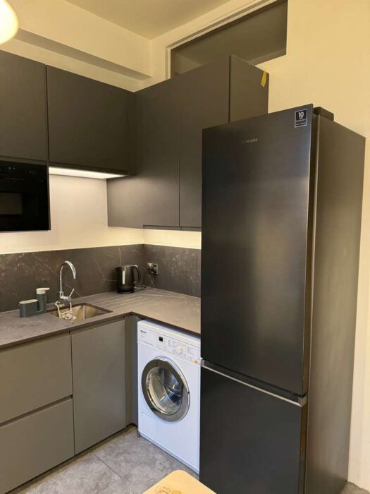 Quality Used Kitchens For Sale Used Kitchen Hub   Modern Bespoke Dark Grey Compact Kitchen – Neff Samsung Appliances – Grey White Veined Worktops 00001 525x700 