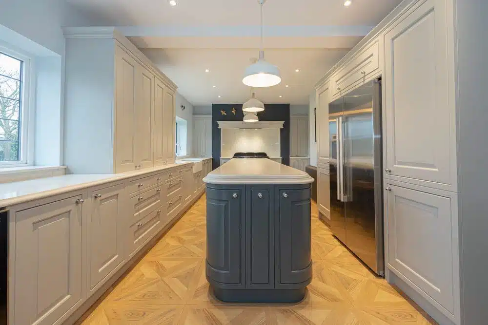 Bespoke Traditional Wooden Dovetail Joint Grey Kitchen with Blue Island – Siemens Franke Belfast – White Marble Effect Bullnose Quartz Worktops