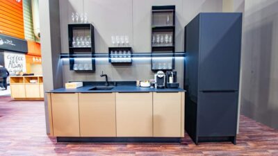 Exhibition Display Nolte Neo Pure Gold Plus Black Kitchenette Coffee Bar Area – Siemens Quooker Appliances - Laminam Ardesia Nero 12mm Worktops