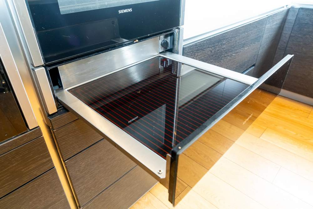 Brandt Graphite Grey Handleless Kitchen + Peninsular inc Breakfast 