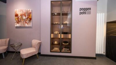 Ex Display Luxury Poggenpohl Tall Dusty Pink Glass Recessed Display Cabinets