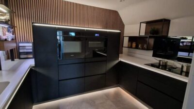 Ex Display Nobilia Easytouch 961 Lacquered Laminate Graphite Black Ultramatt Kitchen – LED Box Shelving Integral Sink – Corian 38mm Acrylic Sparkling White Worktops