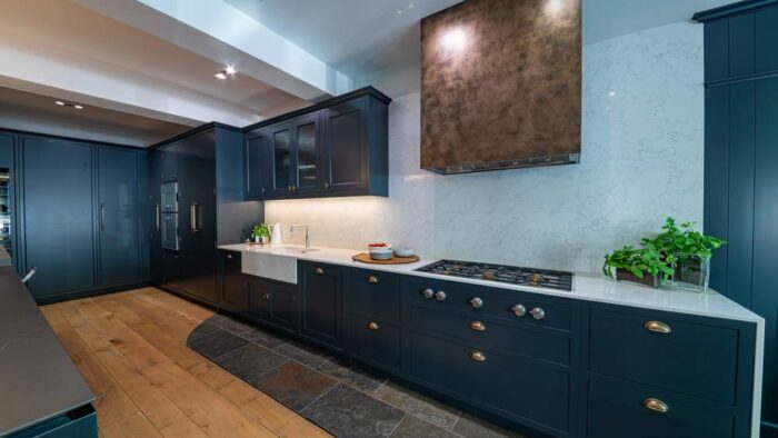 Ex Display Luxury Large Bespoke English F&B Railings Walnut Interior Dovetail Joint Fluted Glass Kitchen & Pantry – Gaggenau Westin Quooker Appliances Armac Martin Handles – Marmorea Arabesque Worktops