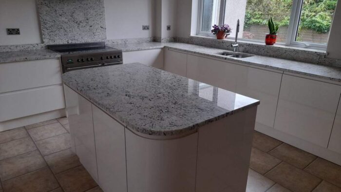 Buttercream J Handled Soft Close Kitchen with Matching Island – Caple Bosch Liebherr Appliances – Granite Worktops - 3832737