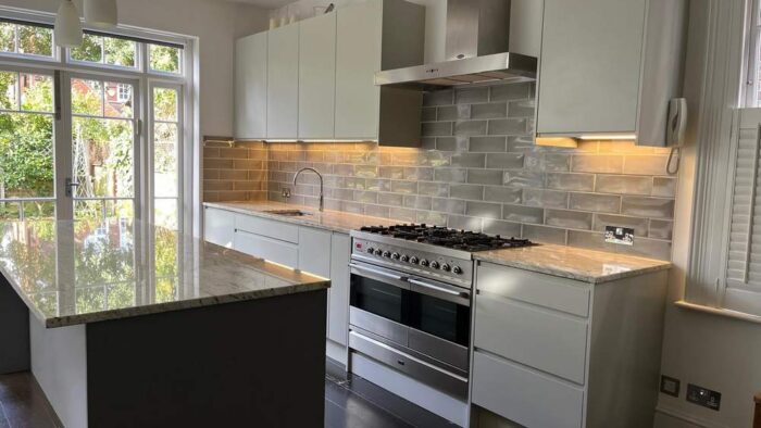 John Lewis of Hungerford Stone Grey Dove Tail Joint Kitchen with Large Island and Utility Room - Ilve Siemens Quooker Appliances – Quartz Worktops - 3832794