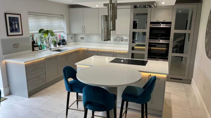 Stoneham Modern Shaker Two-Tone Dark - Light Grey Matt Kitchen with Island - Breakfast Bar & Matching Utility Room