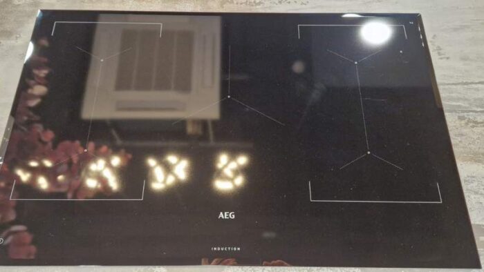 Ex Display AEG IKE85651FB Series 6000 MultiBridge Induction Hob