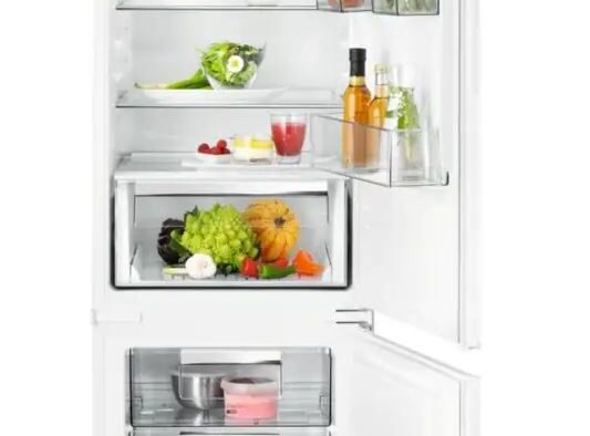 Ex Display AEG SCE819E5TS Series 6000 188cm Integrated 70/30 Frost Free Fridge Freezer SKU - APP569