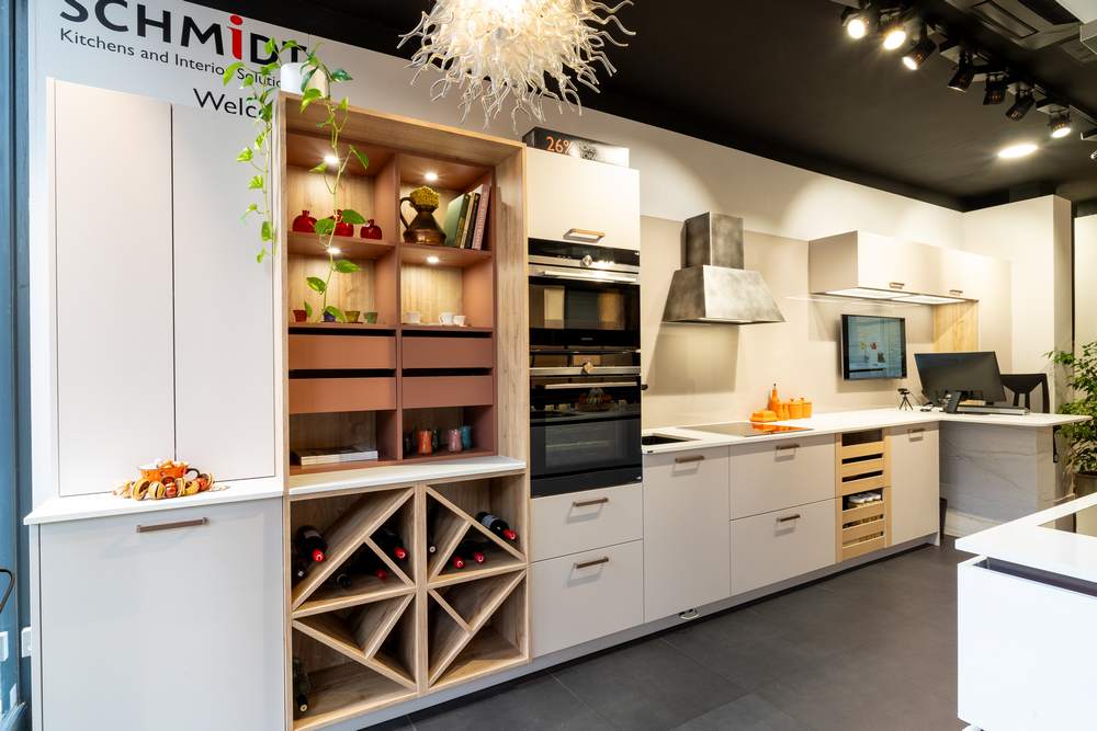 Ex Display Schmidt Arcos Vision - Vintage Oak - Coral Matt Lacquered Copper Kitchen – Siemens Blanco Appliances - Cosentino Dekton Neural Worktops