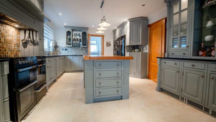 Marlborough Pitch Grey Dovetail Joint Kitchen with Island and Utility Room – Flavel Samsung CDA Appliances – Granite and Wooden Worktops