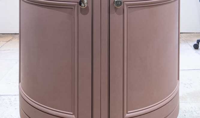 Ex Display Vintage Pink Island with “Fish” “Meat” “Vegetables” “Bread” Engraved Chopping Boards