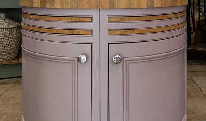 Ex-Display-Vintage-Pink-Island-with-Fish-Meat-Vegetables-Bread-Engraved-Chopping-Boards-–-3833060