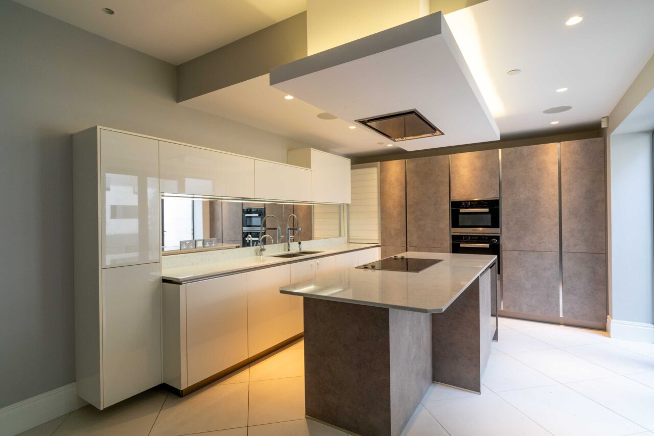Modern Grey Concrete Effect White Gloss Chrome Channel Handle Kitchen & Matching Island – Miele Siemens Appliances - Quartz or Granite White Grey Veined Worktops