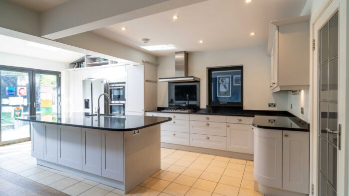 Wentworth Dove Grey Shaker Kitchen and Matching Island with Breakfast Bar – Siemens Quooker Bosch Appliances – Granite Worktops