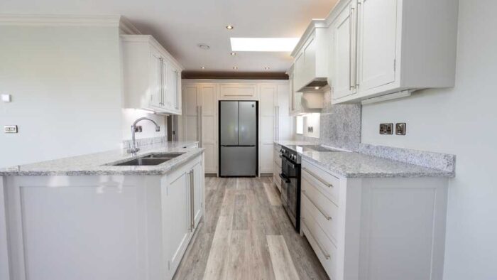 Bespoke Stone Grey Dove Tail Joint Shaker Kitchen – Belling Samsung Franke Appliances – Granite Worktops
