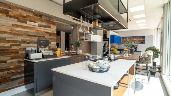 Ex Display Hacker Cognac Vintage Oak - Graphite - Crystal White High Glos Kitchen & Matching Island - Liebherr Miele Appliances - Neolith Ceramic Calacatta Silk Worktops
