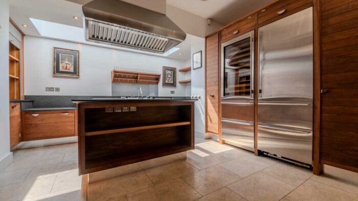 Luxury Smallbone of Devices Walnut Dovetail Joint Kitchen with Island and Dresser – Wolf Sub Zero Appliances – Granite Worktops 3833095