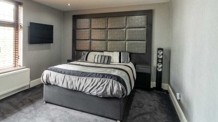 The Wood Works Luxury Graphite Grey Gloss Bedroom & En-suite Bathroom