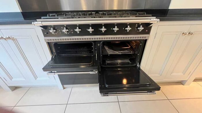 Black Lacanche Macon Range – 3 Ovens and a 5 Gas Ring Hob - APP594