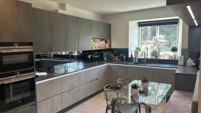 Modern-Slab-Graphite-Grey-Taupe-Kitchen-Siemens-Liebherr-Appliances-–-Granite-Worktops-3833121