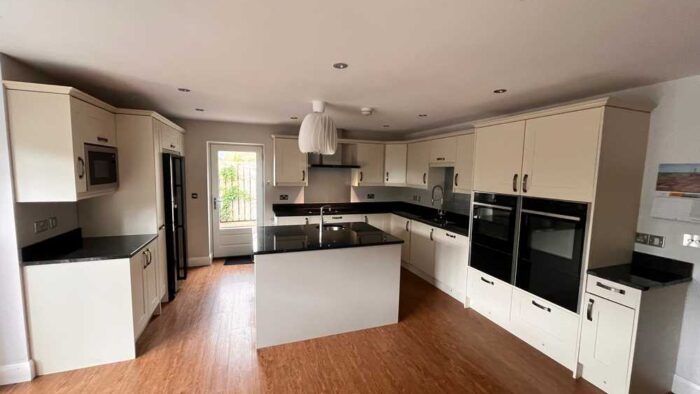 Buttercream Shaker Kitchen with Matching Island – Quooker Neff Samsung Appliances – Granite Worktops