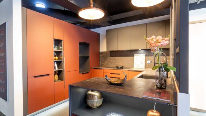 Ex Display Schmidt Arco Supermat Sirra & Nano Caneo Kitchen – Neff Airforce Appliances – Silestone Quartz Worktops